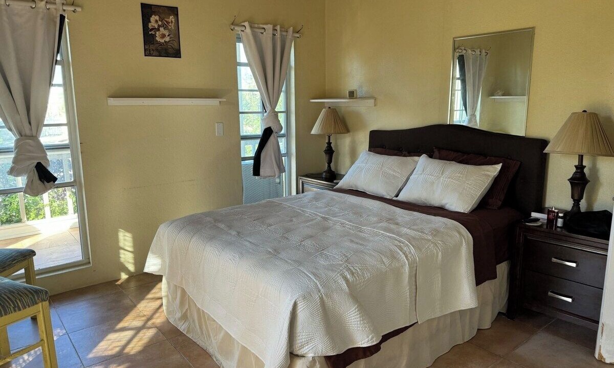 Photo of Bedroom in Discovery Bay