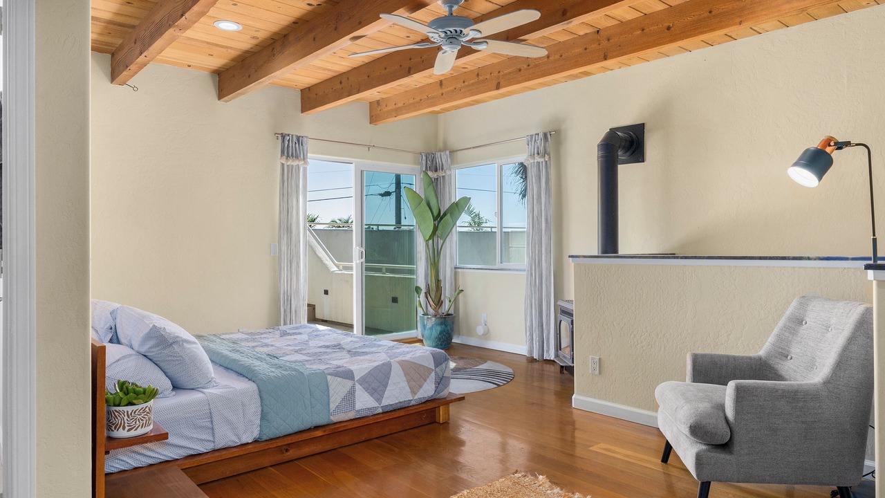 Photo of Bedroom in Opal Cliffs