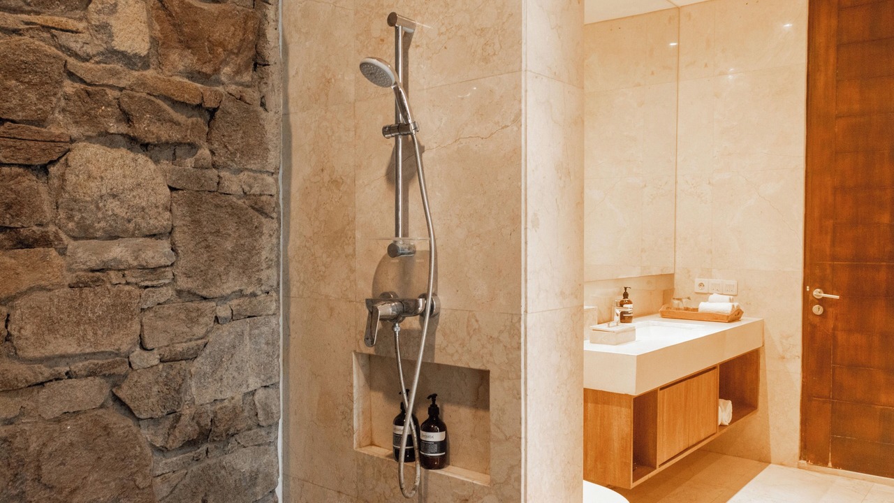 Photo of Bathroom in Tanjungbenoa