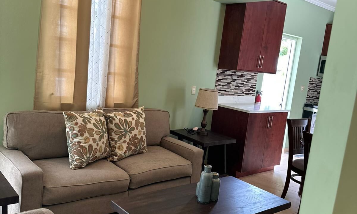 Photo of Livingroom in Long Bay Hills
