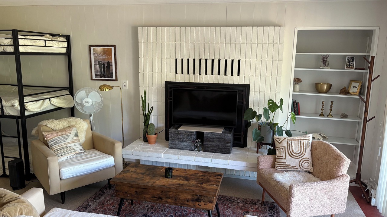Photo of Livingroom in Felton