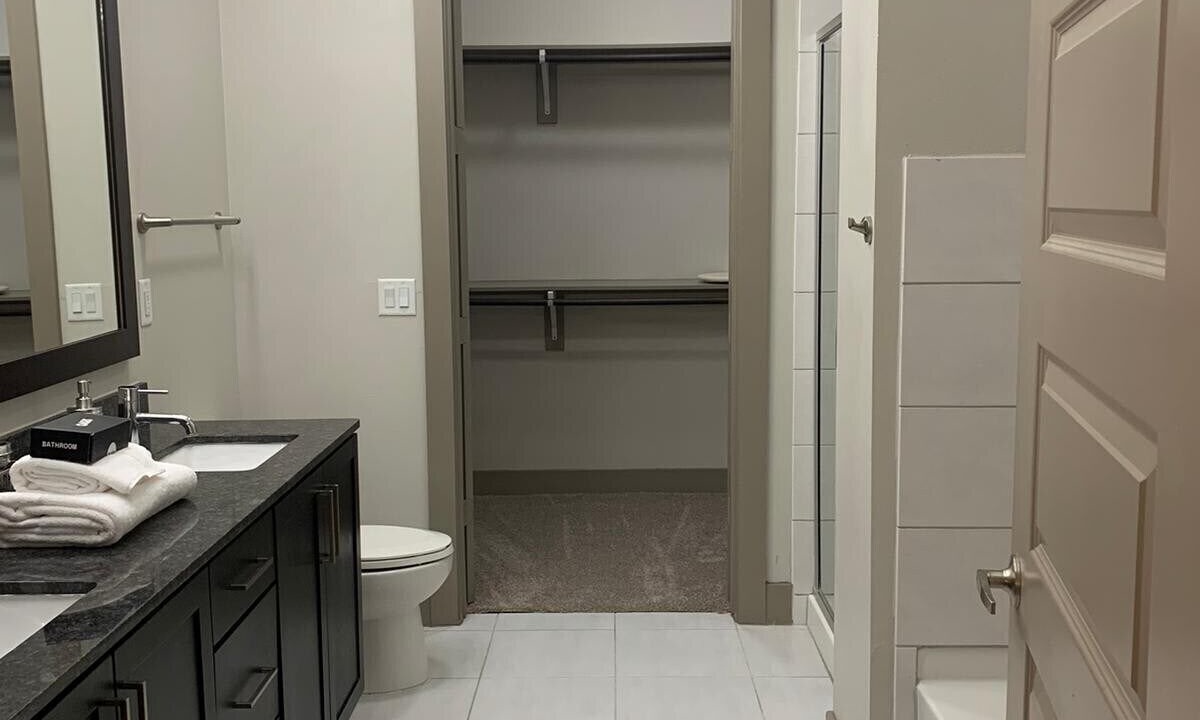 Photo of Bathroom in 12th Street