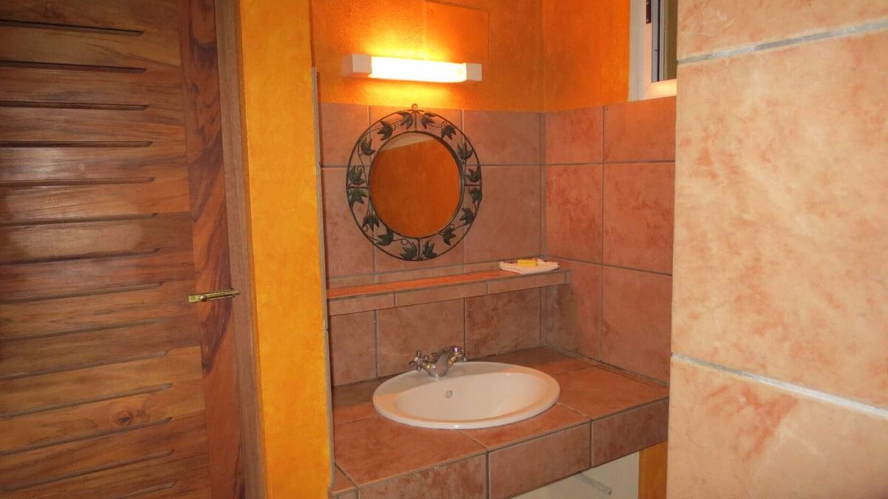 Photo of Bathroom in Vaitape