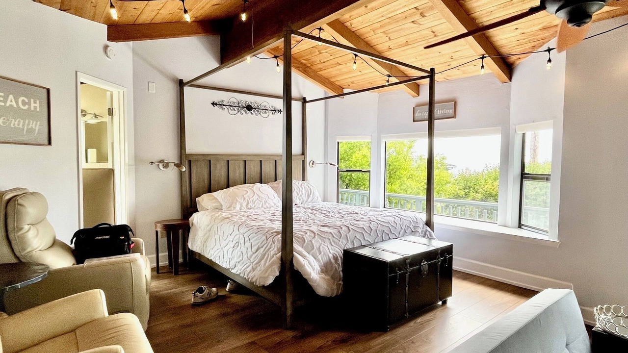 Photo of Bedroom in Aptos
