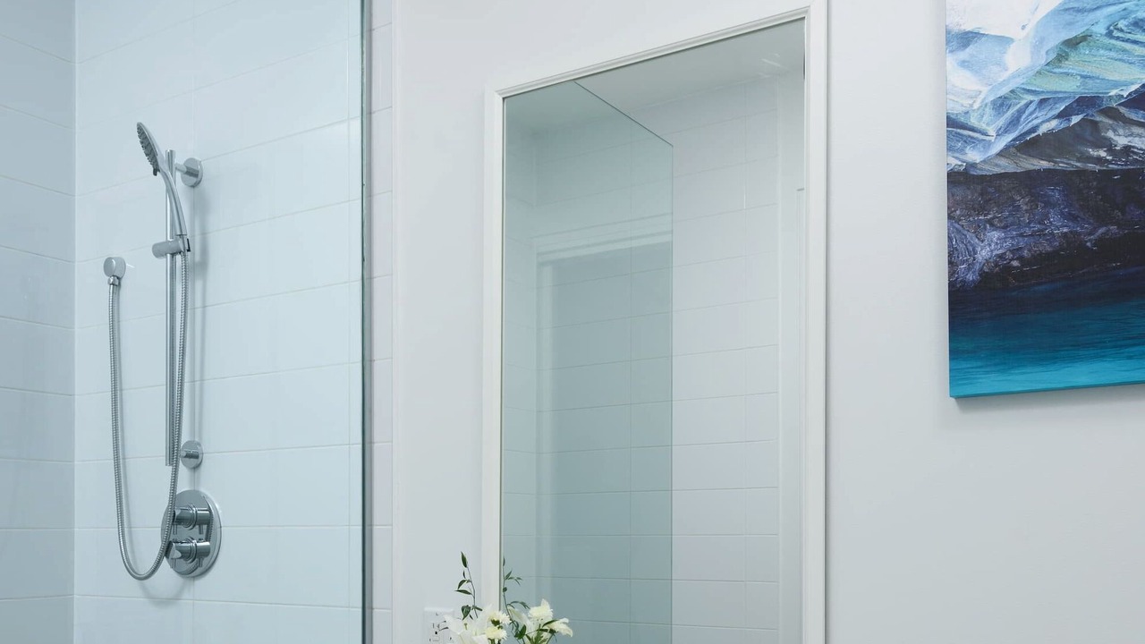 Photo of Bathroom in Leeward Settlement