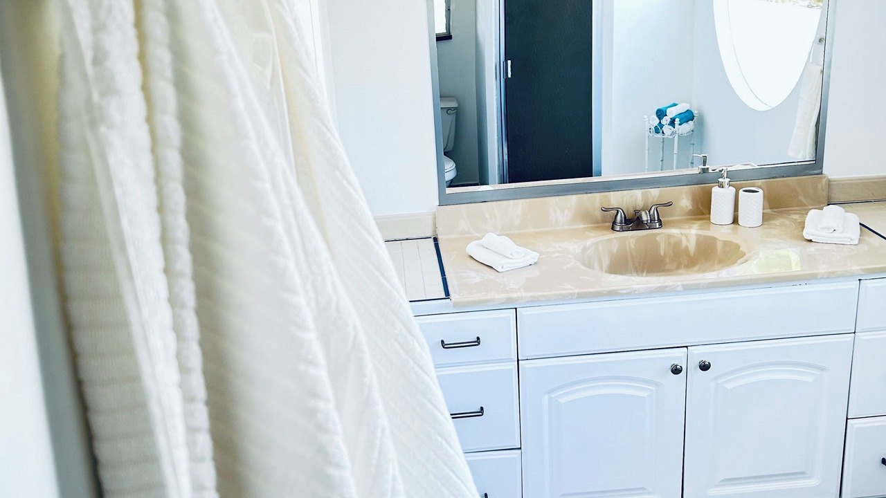 Photo of Bathroom in Discovery Bay