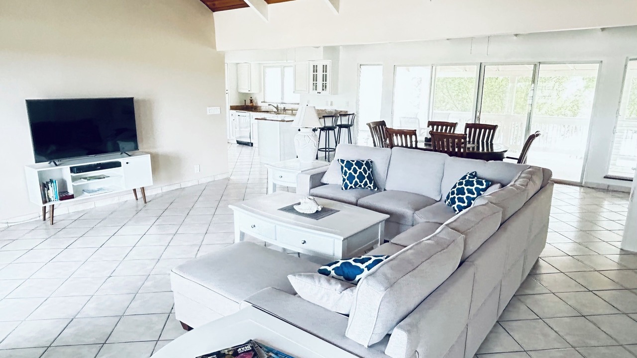 Photo of Livingroom in Discovery Bay