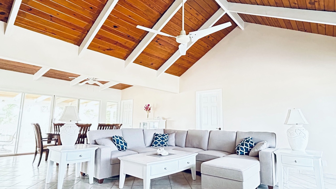 Photo of Livingroom in Discovery Bay