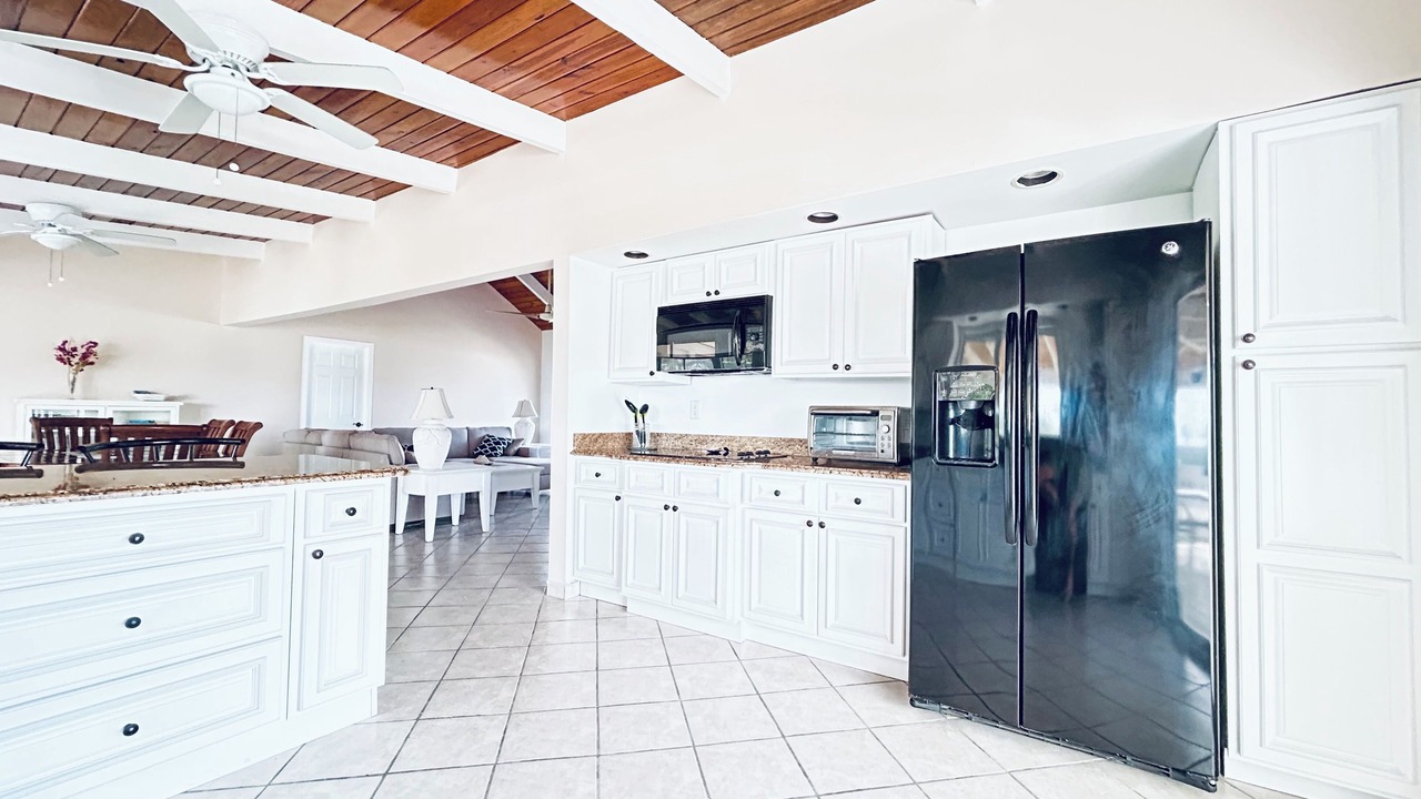 Photo of Kitchen in Discovery Bay
