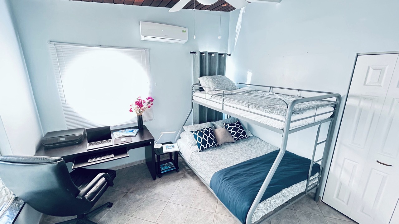Photo of Bedroom in Discovery Bay