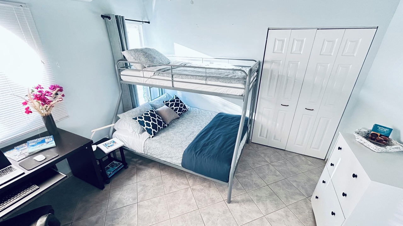Photo of Bedroom in Discovery Bay