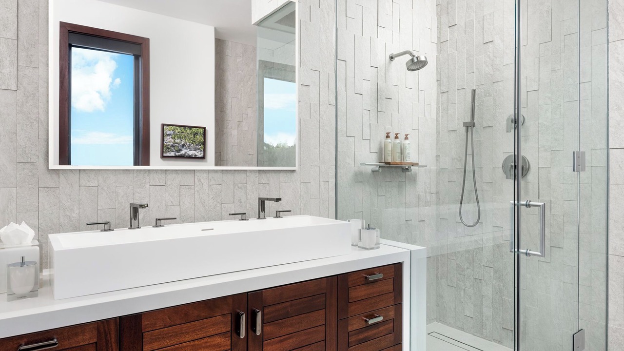 Photo of Bathroom in Leeward Settlement