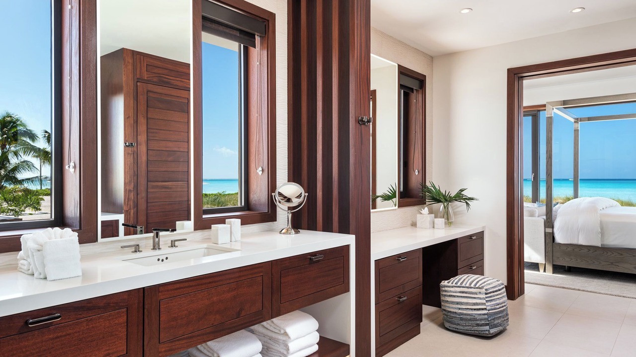Photo of Bathroom in Leeward Settlement