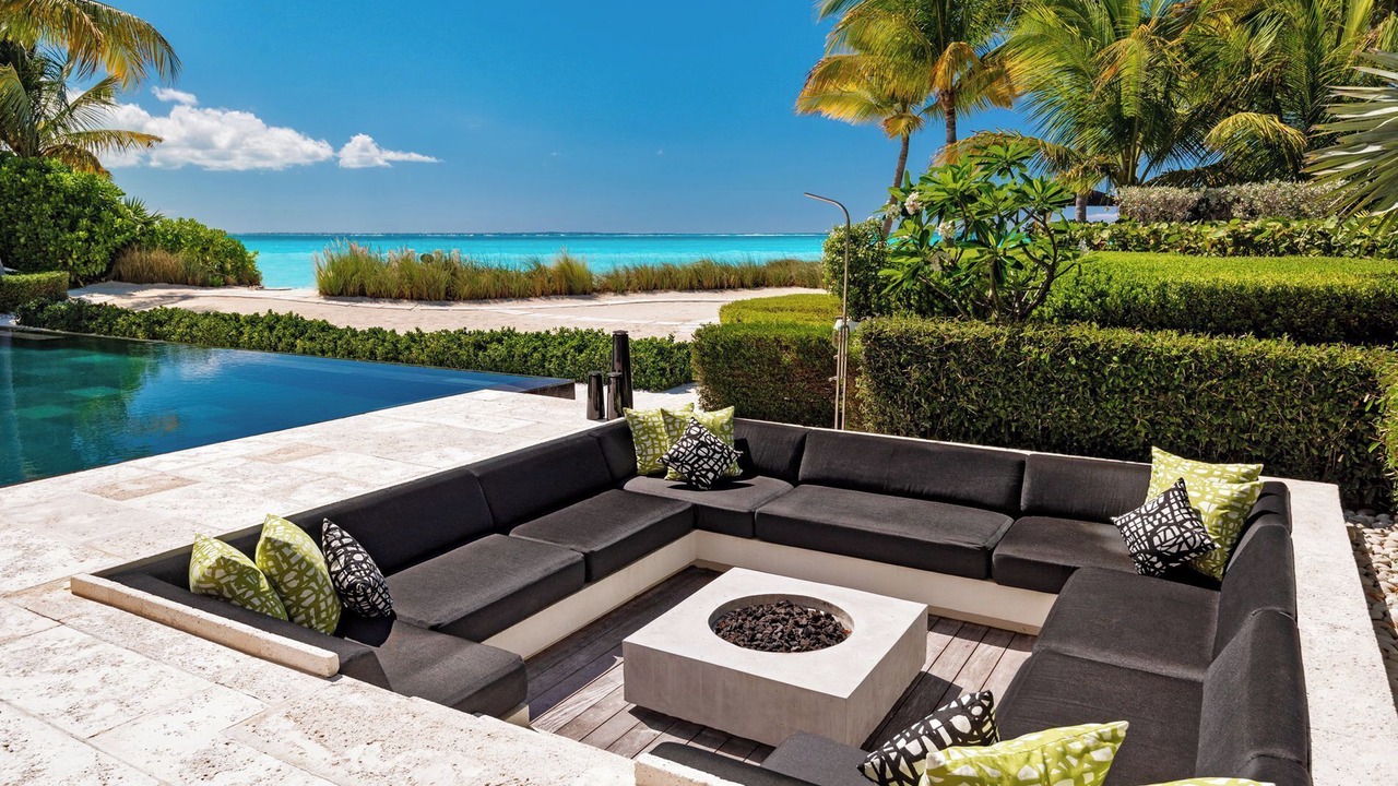 Photo of Patio Balcony in Leeward Settlement