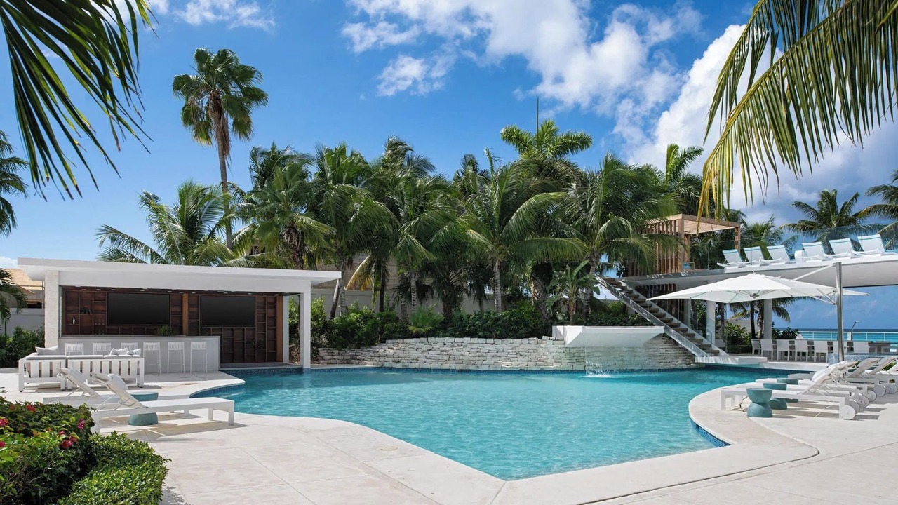 Photo of Outdoor in Leeward Settlement