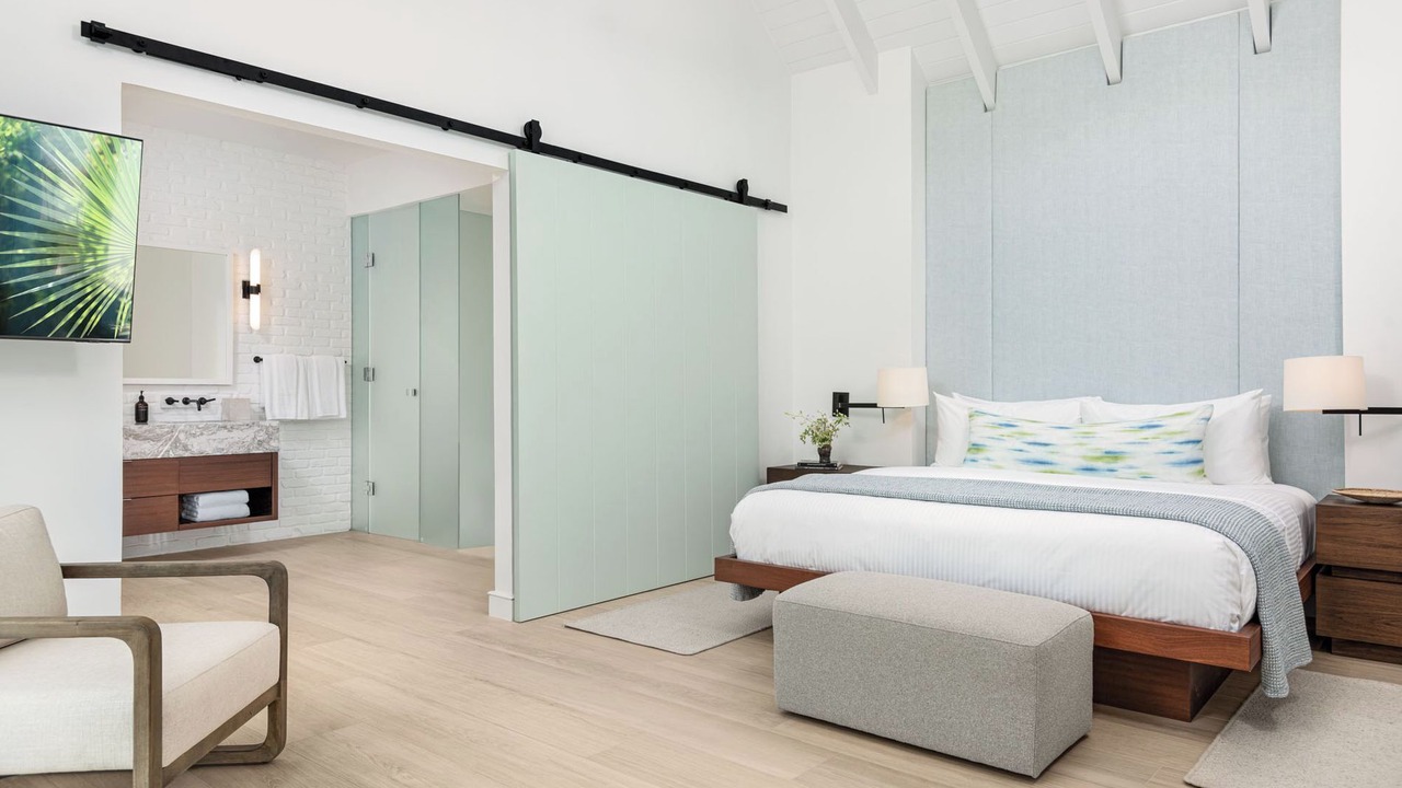 Photo of Bedroom in Leeward Settlement