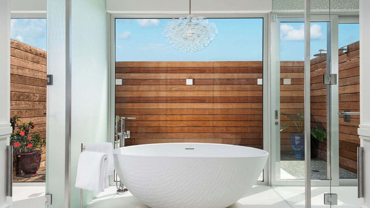 Photo of Bathroom in Leeward Settlement