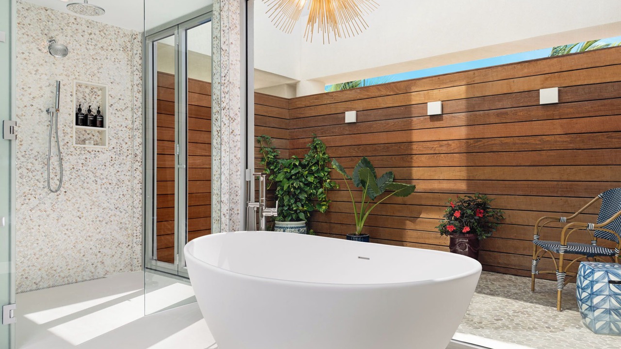 Photo of Bathroom in Leeward Settlement