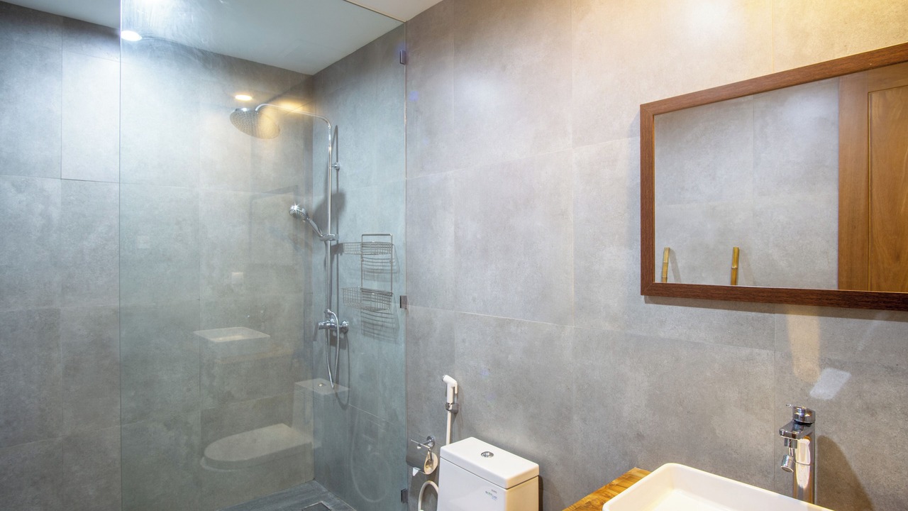 Photo of Bathroom in Mumbul