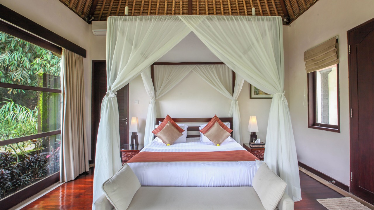 Photo of Bedroom in Sambahan