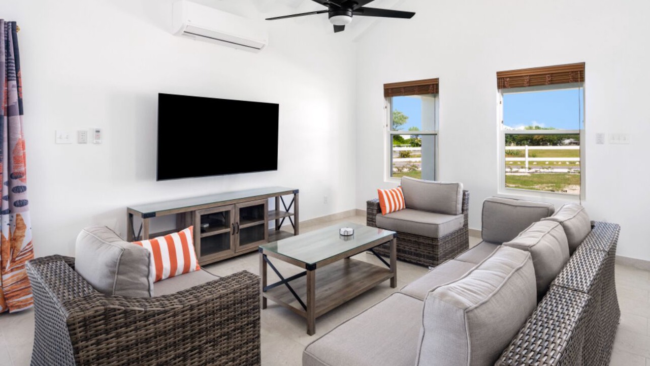 Photo of Livingroom in Cockburn Town