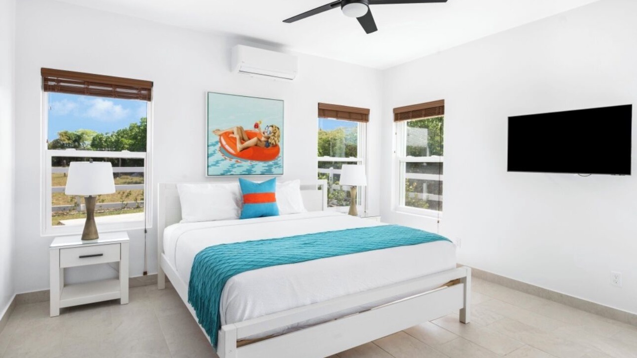 Photo of Bedroom in Cockburn Town