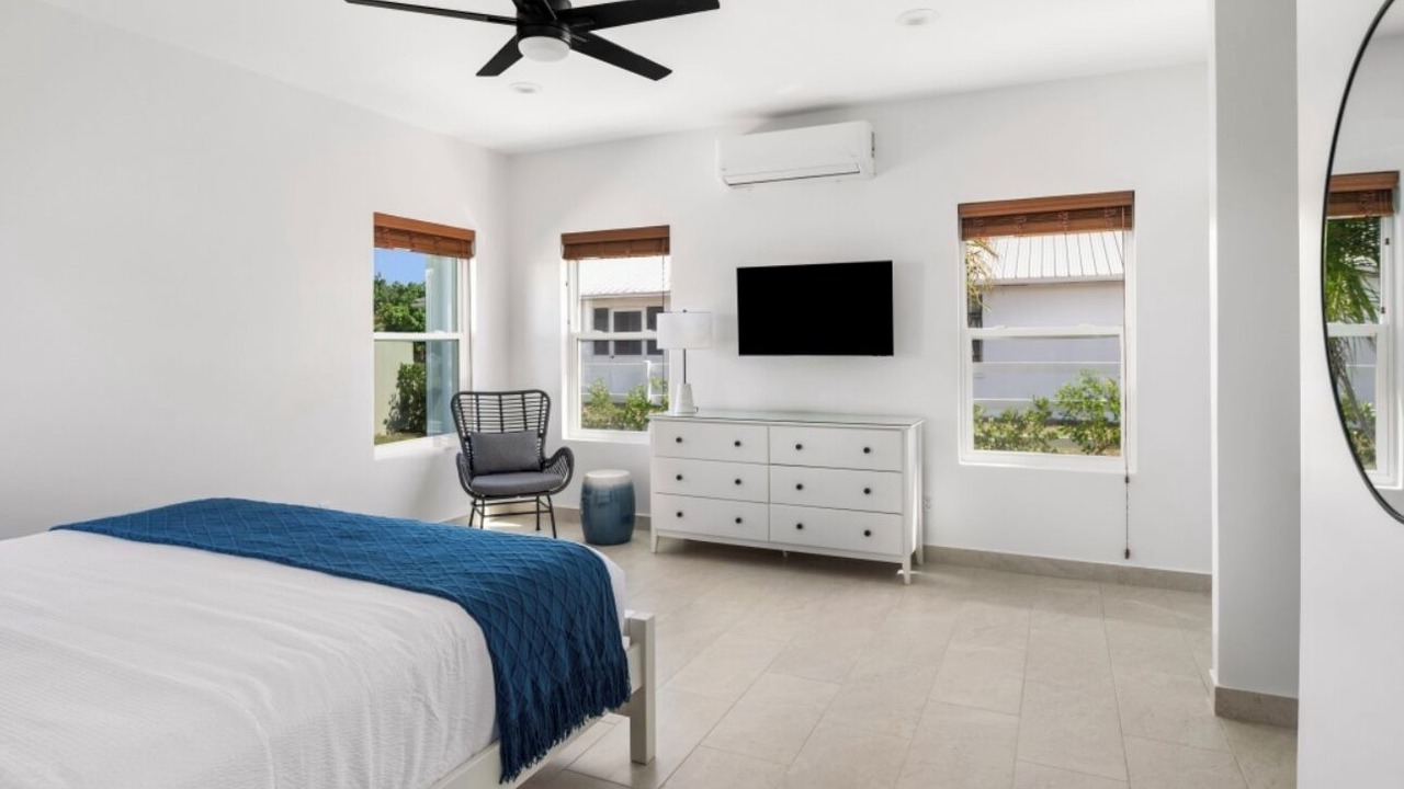 Photo of Bedroom in Cockburn Town