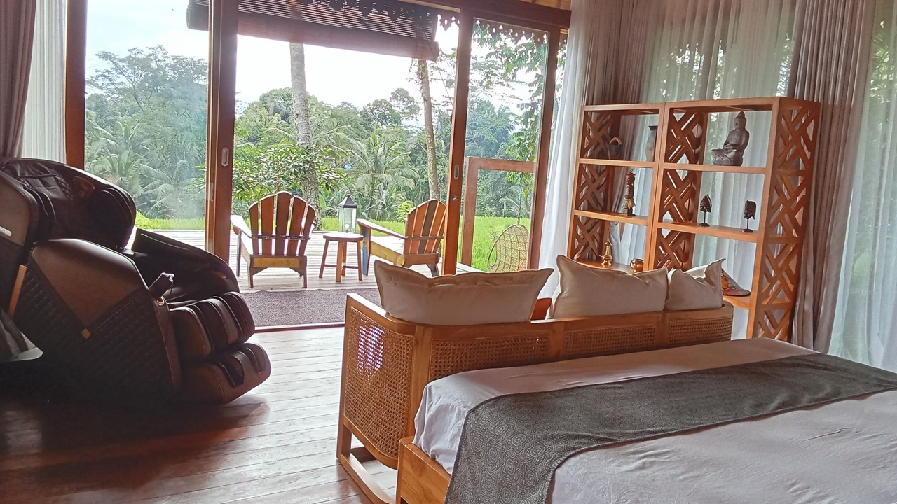 Photo of Bedroom in Sambahan