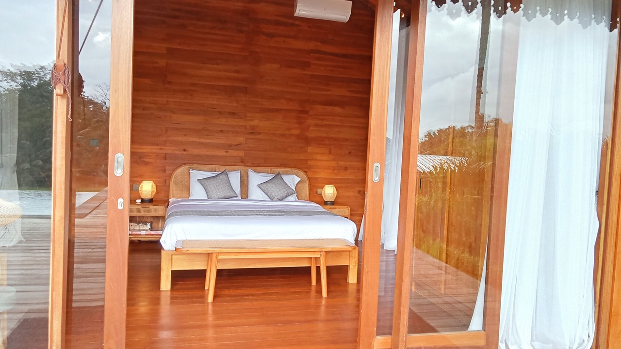 Photo of Bedroom in Sambahan