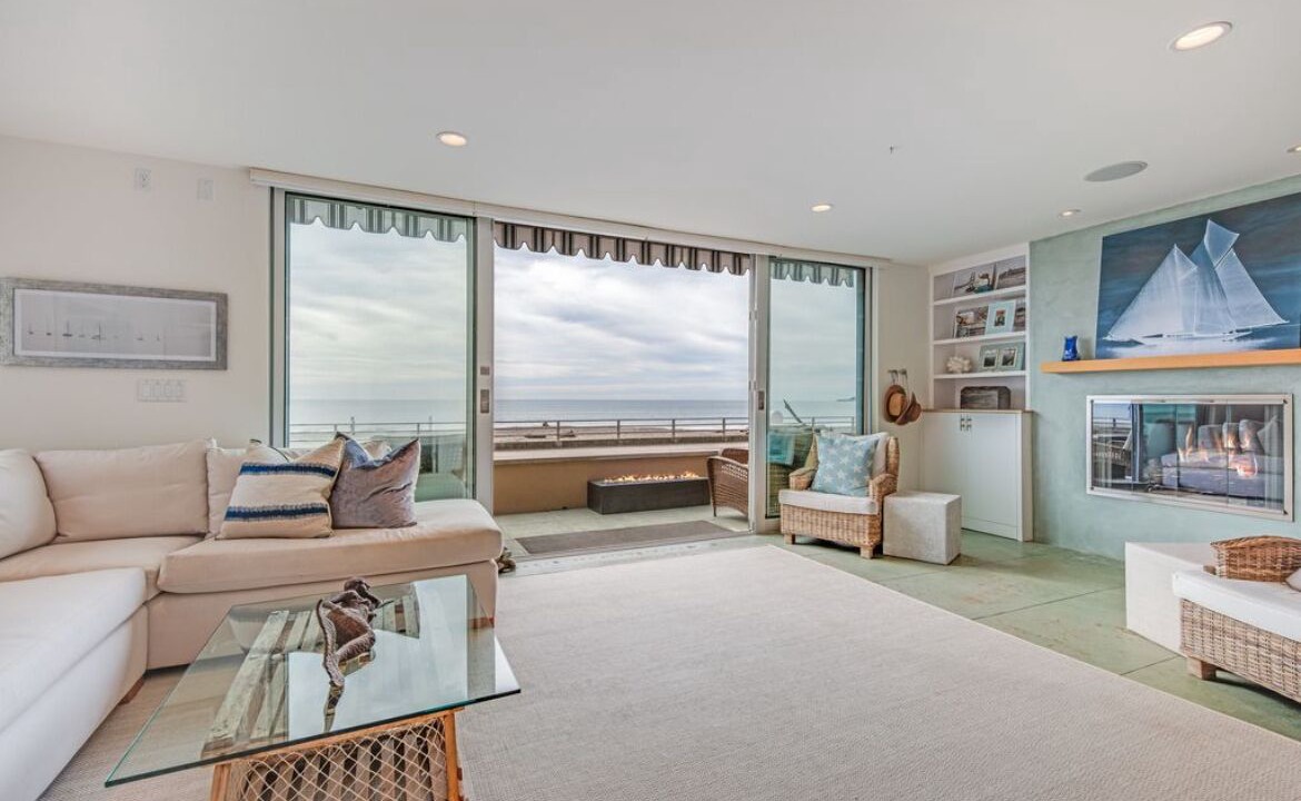 Photo of Livingroom in Rio del Mar