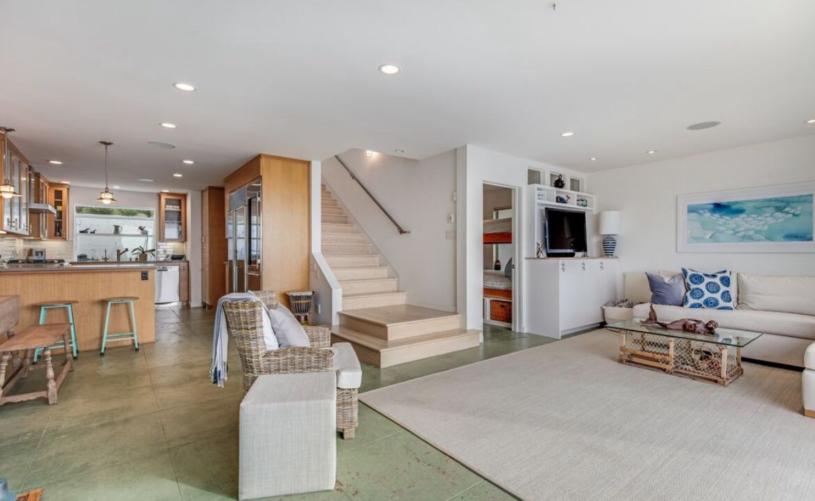 Photo of Livingroom in Rio del Mar