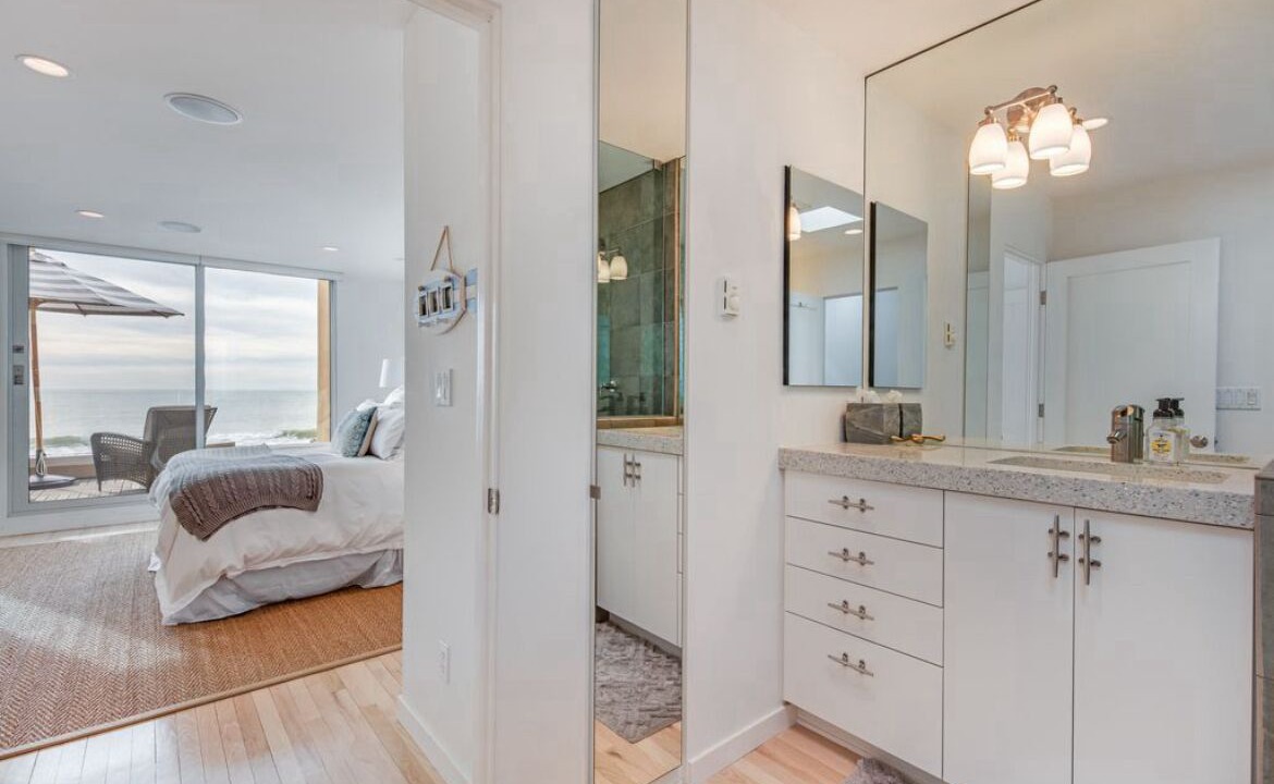 Photo of Bedroom in Rio del Mar