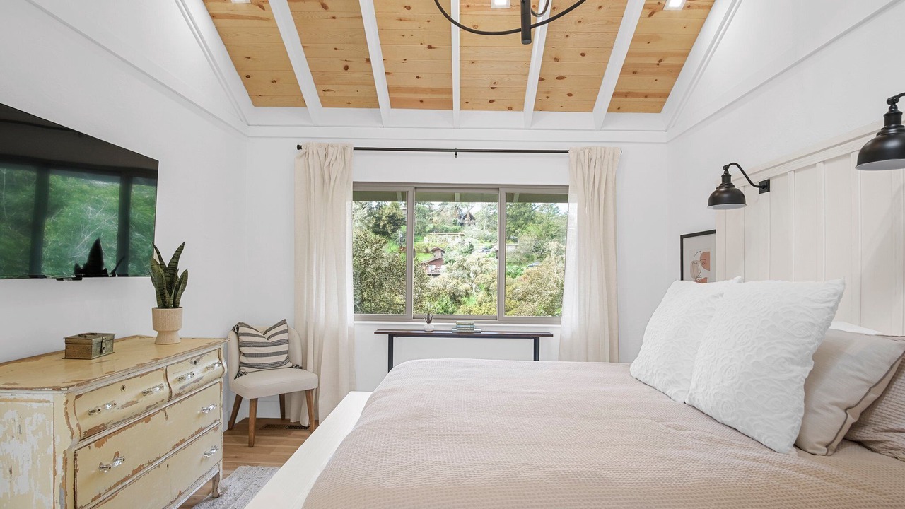 Photo of Bedroom in Rio del Mar
