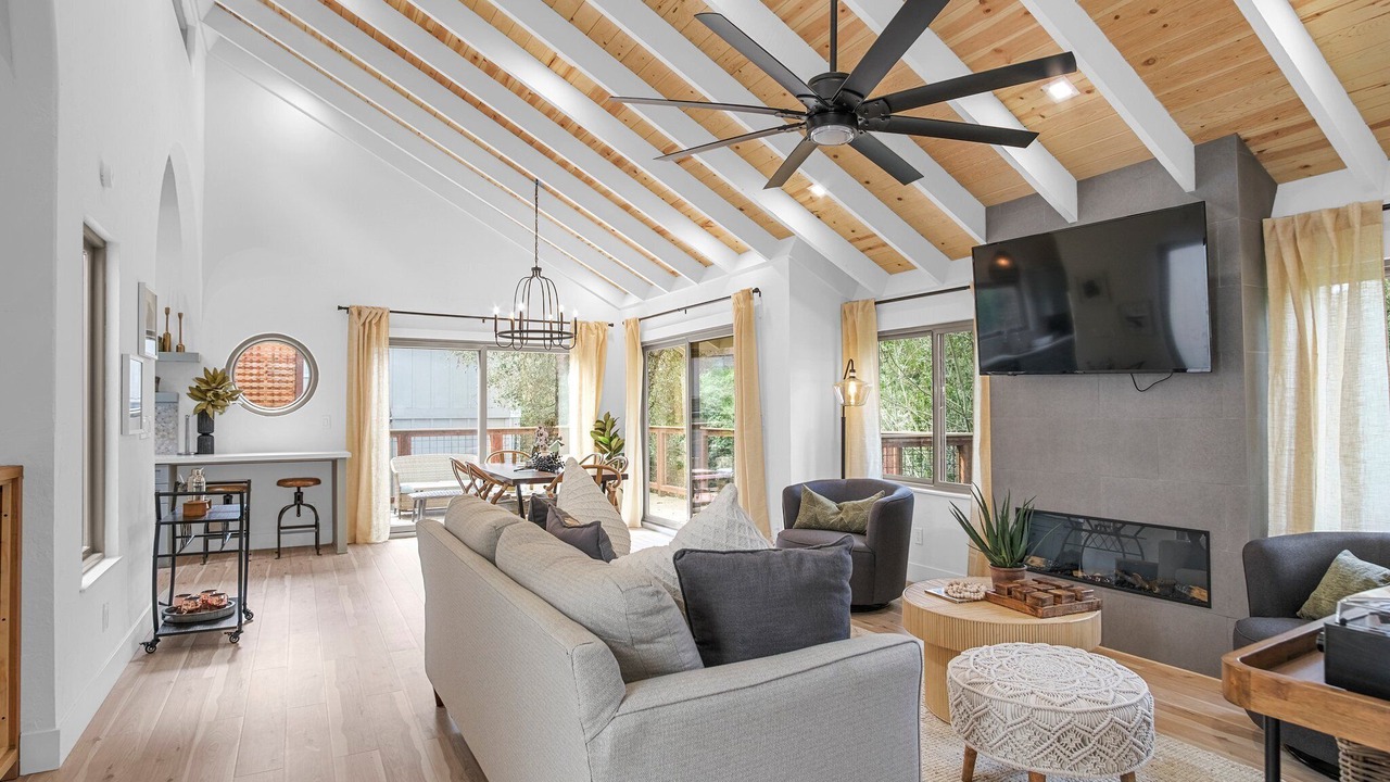 Photo of Livingroom in Rio del Mar
