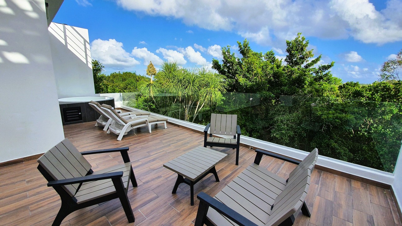 Photo of Patio Balcony in Downtown Cancun