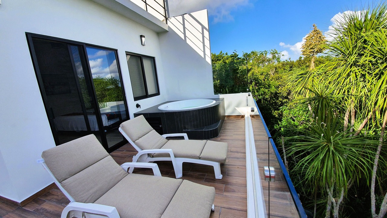 Photo of Patio Balcony in Downtown Cancun