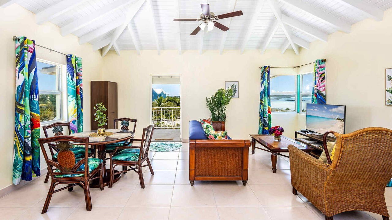Photo of Livingroom in Ocean Point