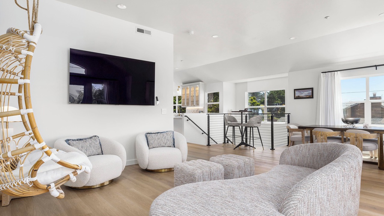 Photo of Livingroom in Opal Cliffs
