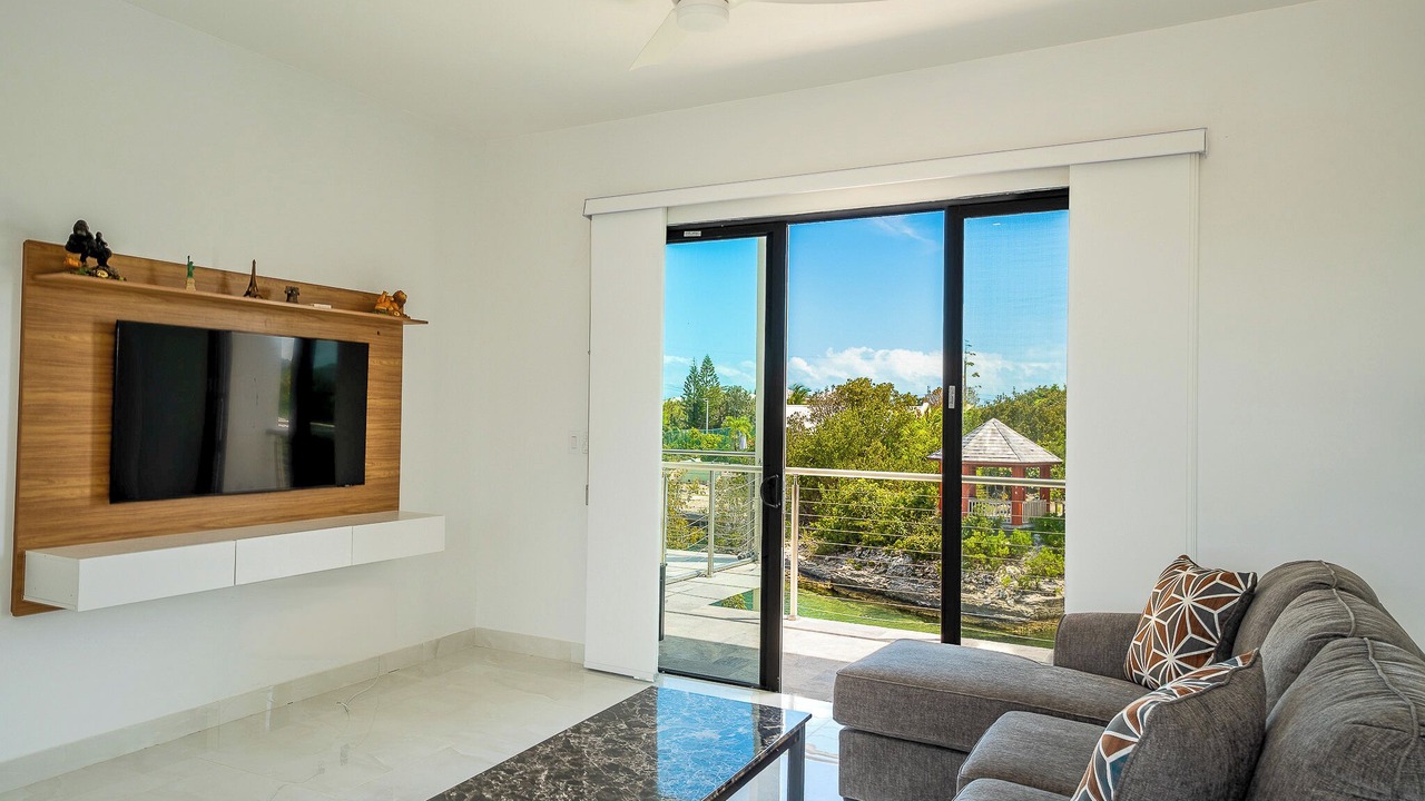Photo of Livingroom in Discovery Bay