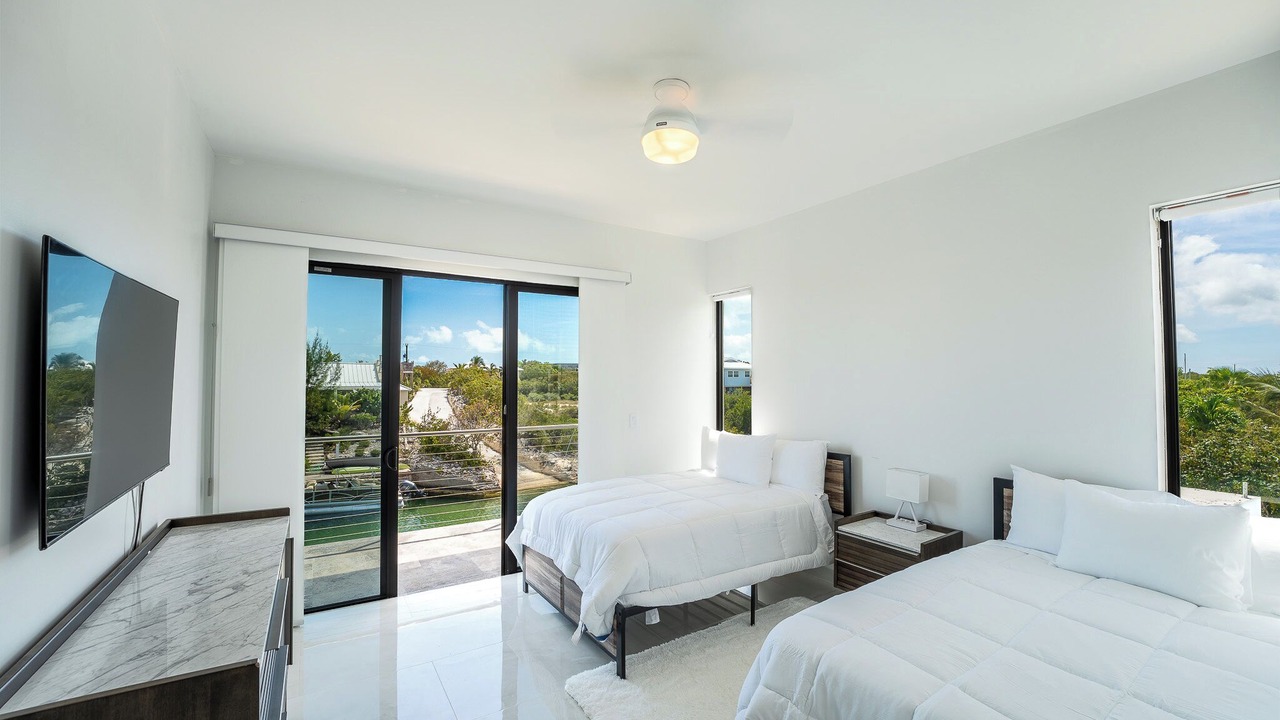 Photo of Bedroom in Discovery Bay