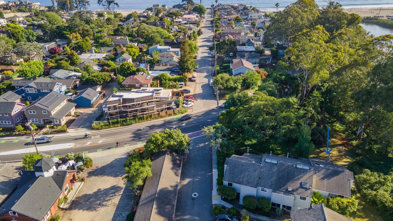 Photo of Outdoor in Eastside Santa Cruz