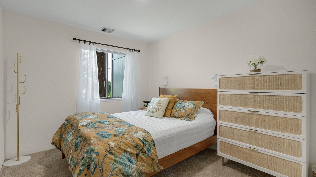 Photo of Bedroom in Eastside Santa Cruz
