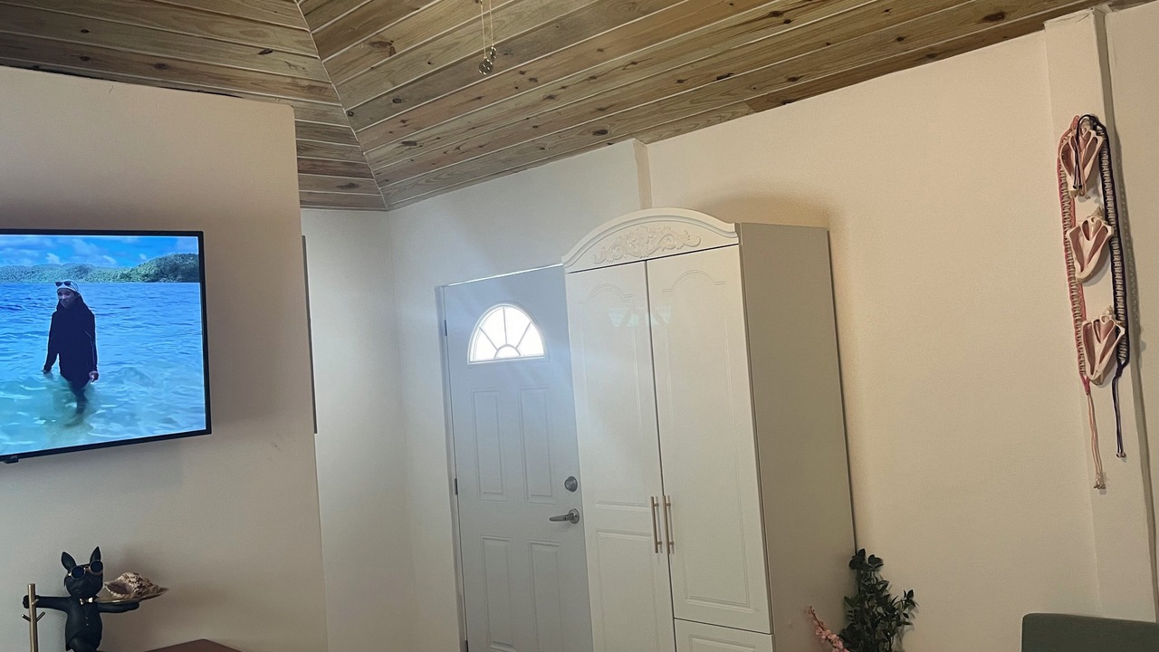 Photo of Bedroom in Venetian Road Settlement