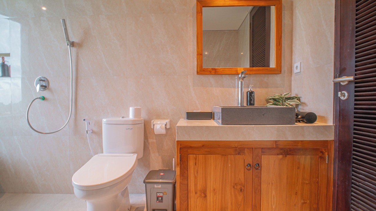 Photo of Bathroom in Kedewatan