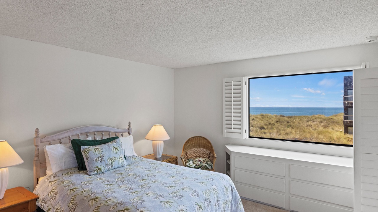 Photo of Bedroom in Pajaro Dunes