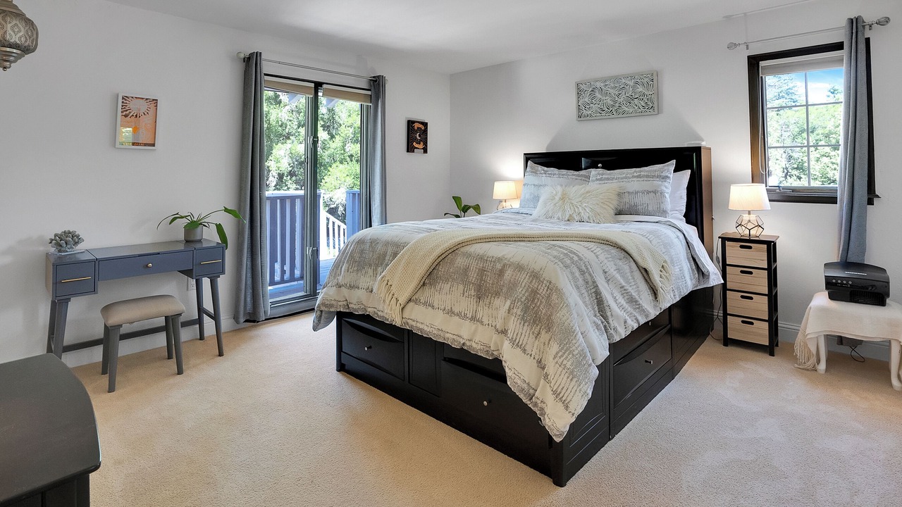 Photo of Bedroom in Bonny Doon