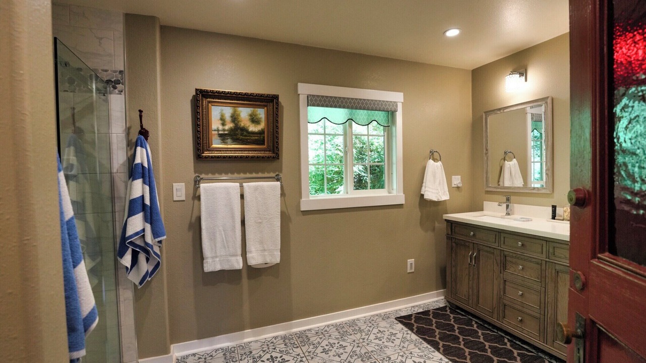 Photo of Bathroom in Boulder Creek