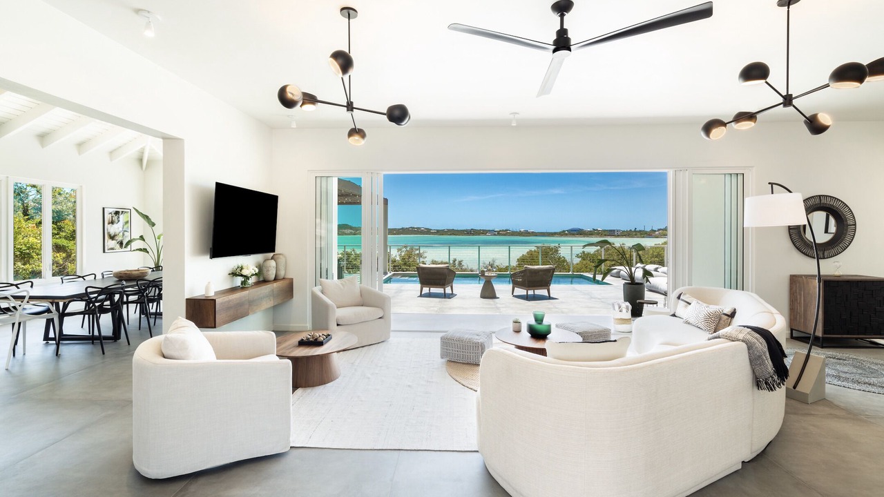 Photo of Livingroom in Venetian Road Settlement