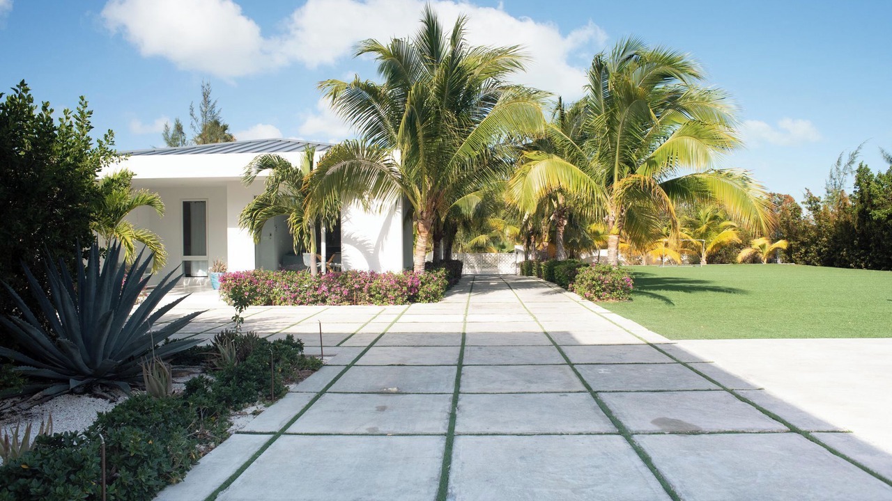 Photo of Outdoor in Leeward Settlement