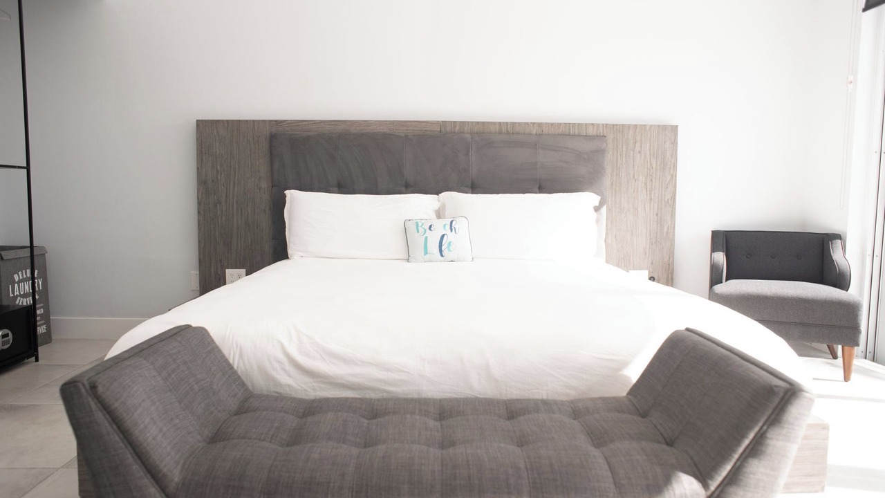 Photo of Bedroom in Leeward Settlement